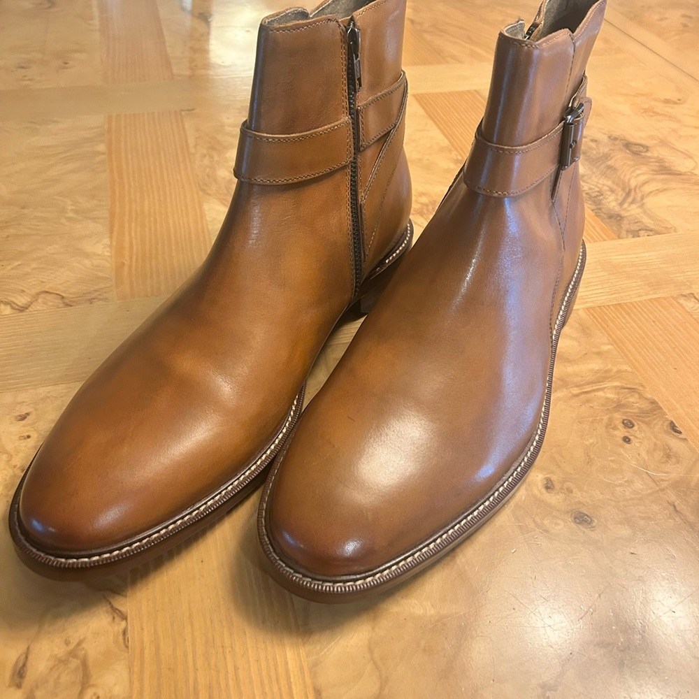 Banana Republic Tan Leather Ankle Boots